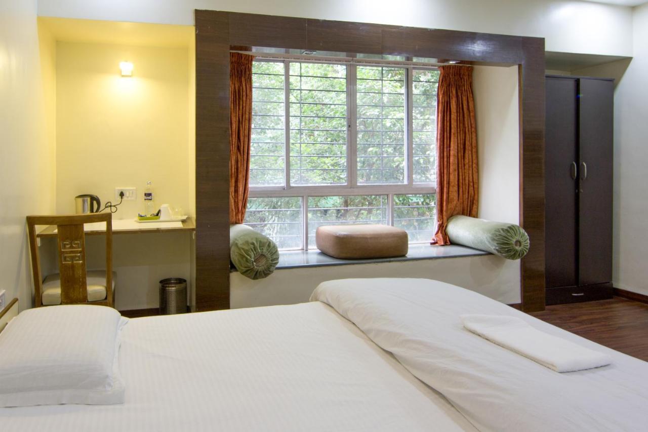 Apple Tree Apartments Koregaon Park Πούνε Εξωτερικό φωτογραφία