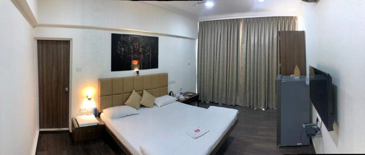 Apple Tree Apartments Koregaon Park Πούνε Εξωτερικό φωτογραφία